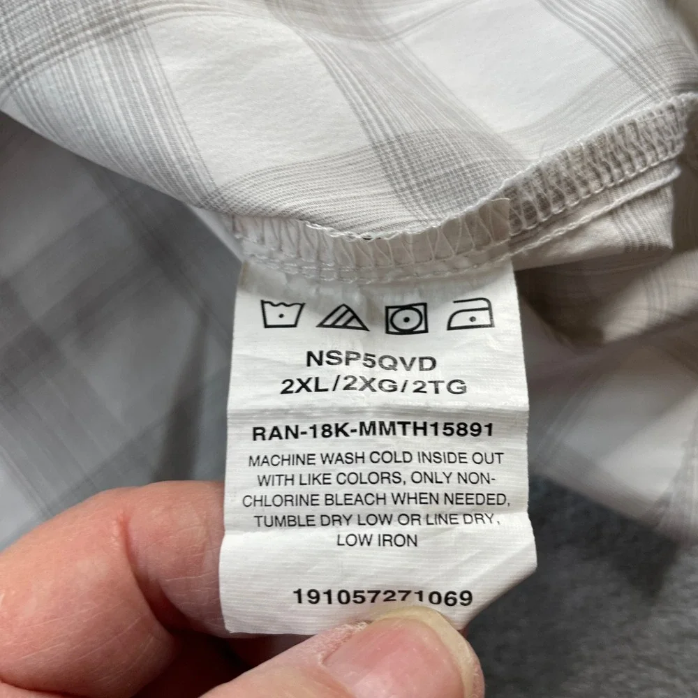 Wrangler Performance Men's 2XL Plaid Long Sleeve Button Up Shirt‎ Gray White
